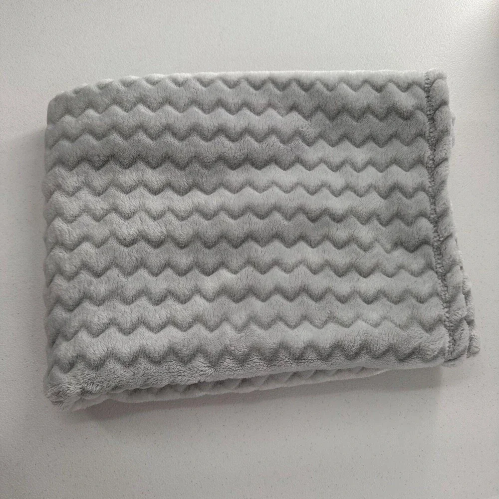 Cloud Island Security Lovey Gray Zigzag‎ Baby Blanket 40